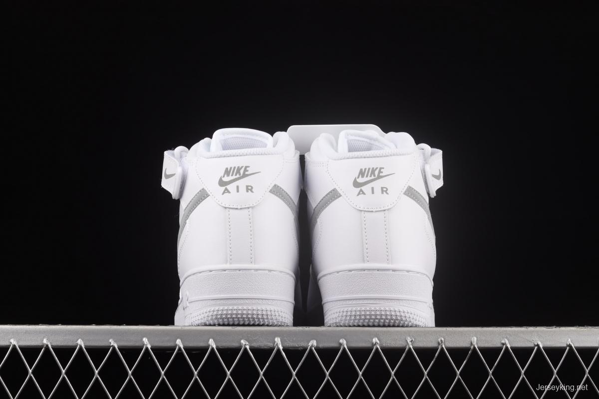 NIKE Air Force 1: 07 AF1 Mid UN2.0 all-white Mantian Star Zhongbang board shoes 366731-606