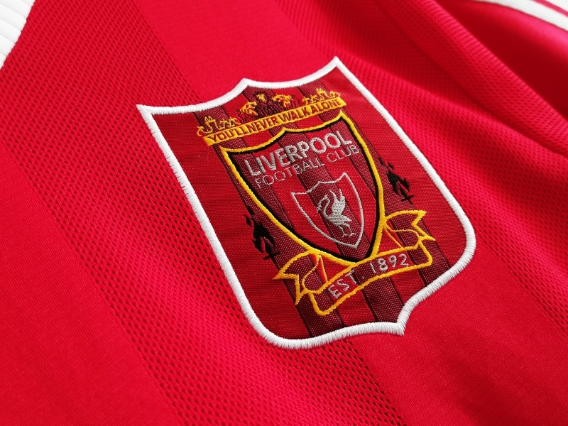 Retro 1995/96 Liverpool Home Soccer Jersey
