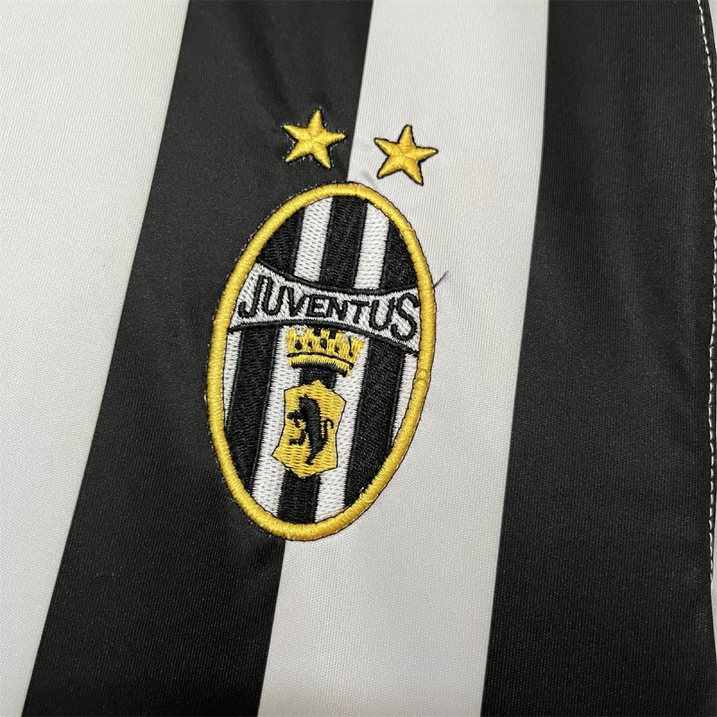 03/04 Retro Juventus Home Jersey