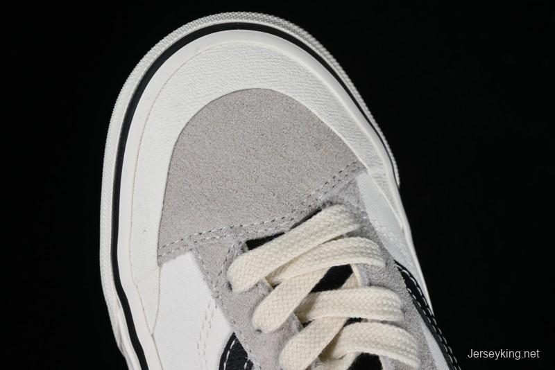 Vans Old Skool Reissue 136 Low-Top Skate Shoes with Detachable Cushioned Insole - VN000MT6KIG
