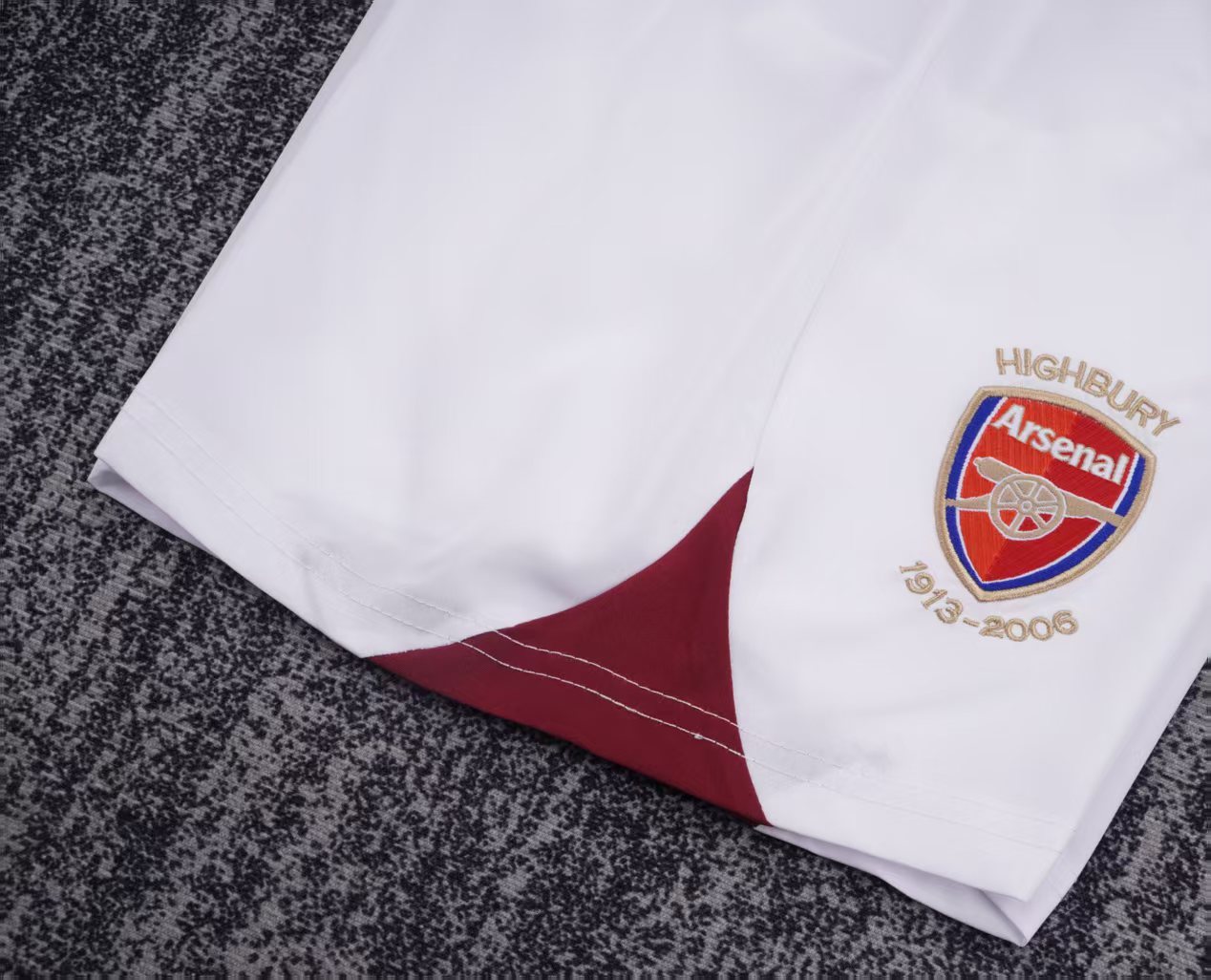 Retro Kids 05/06 Arsenal Home Long Sleeve Jersey