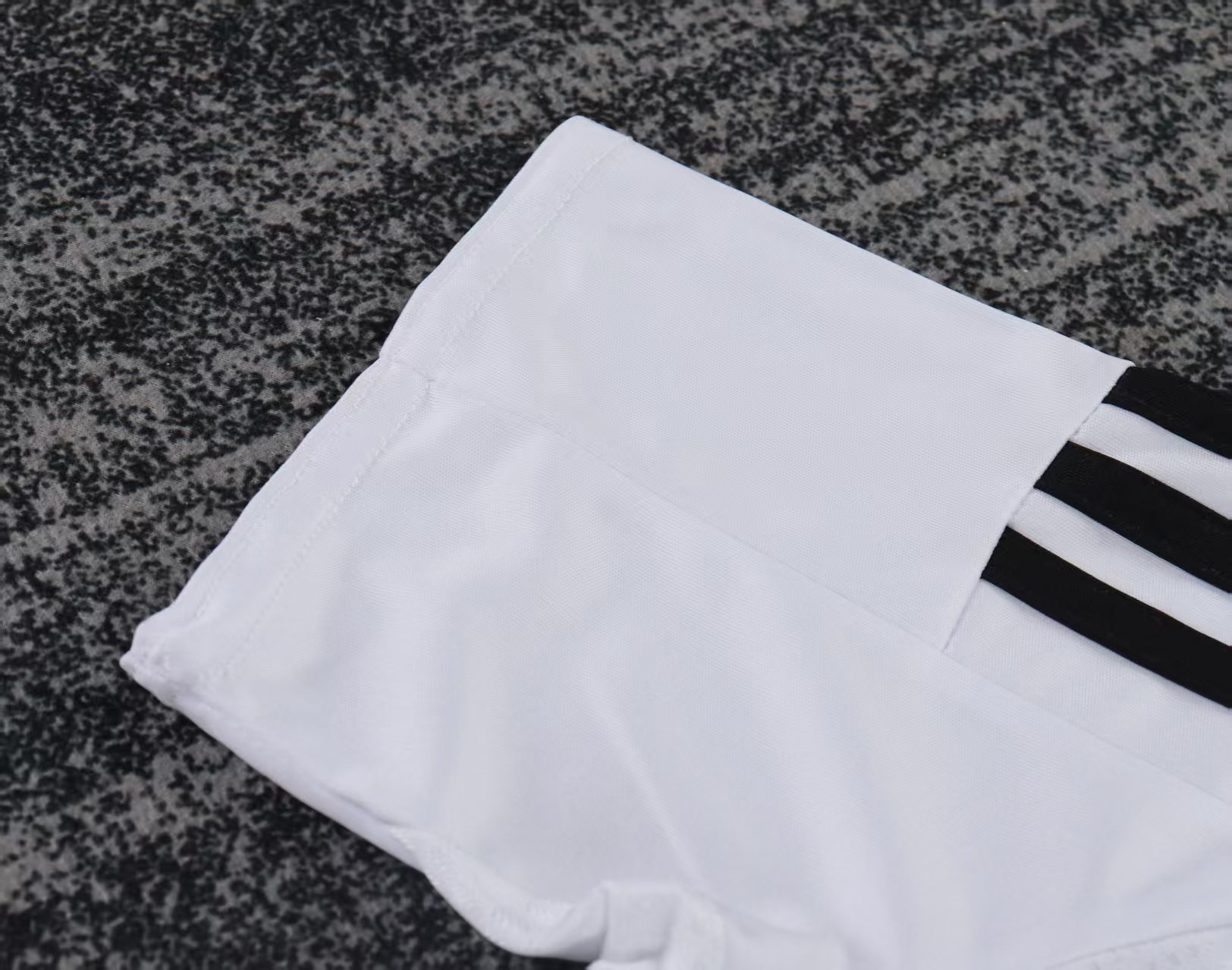 Retro Kids 08/09 Real Madrid Home Jersey