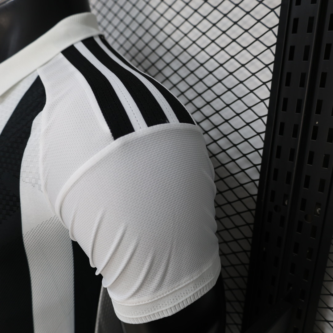 Player Version 26/27 Juventus Black & White Stripe Gold Detail Home Jersey