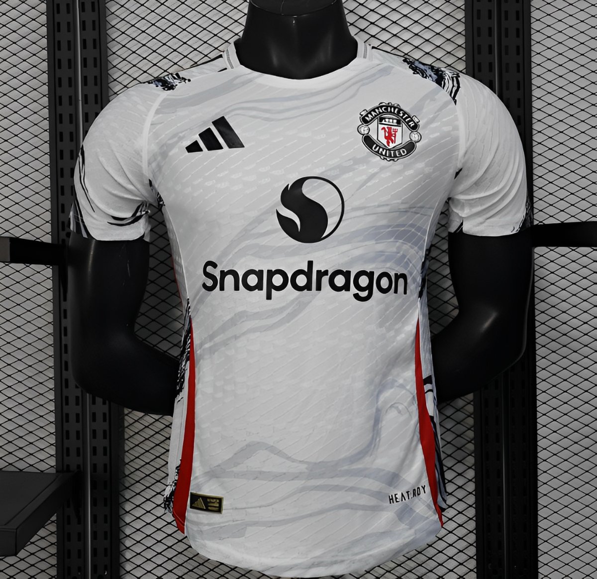 Player Version 25/26 Manchester United White with Marble Pattern and Snapdragon Sponsor Jersey