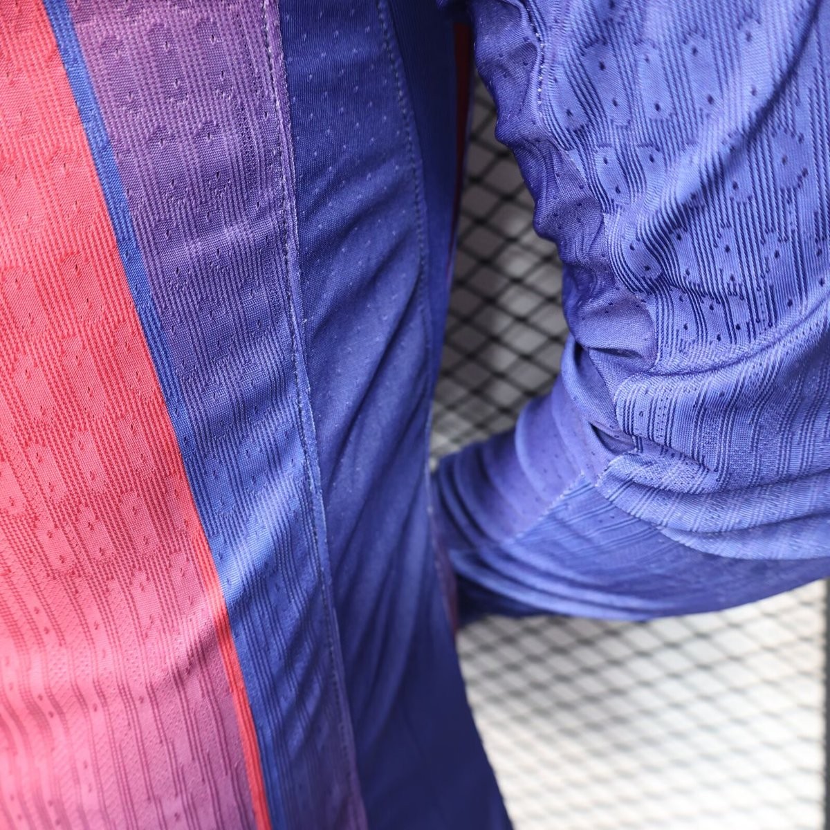 Player Version 25/26 Barcelona Home Long Sleeve Jersey