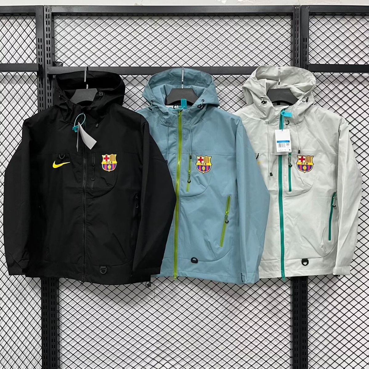 25/26 Barcelona Black/Light Grey/Cream Full Zipper Hoodie Windbreaker